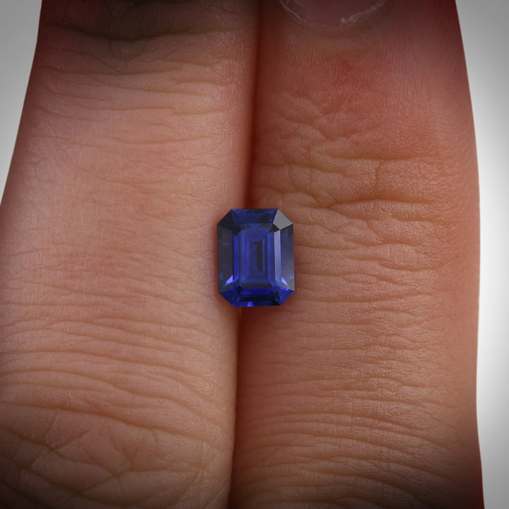 1.06 Carat Blue SRI LANKAN Emerald Sapphire