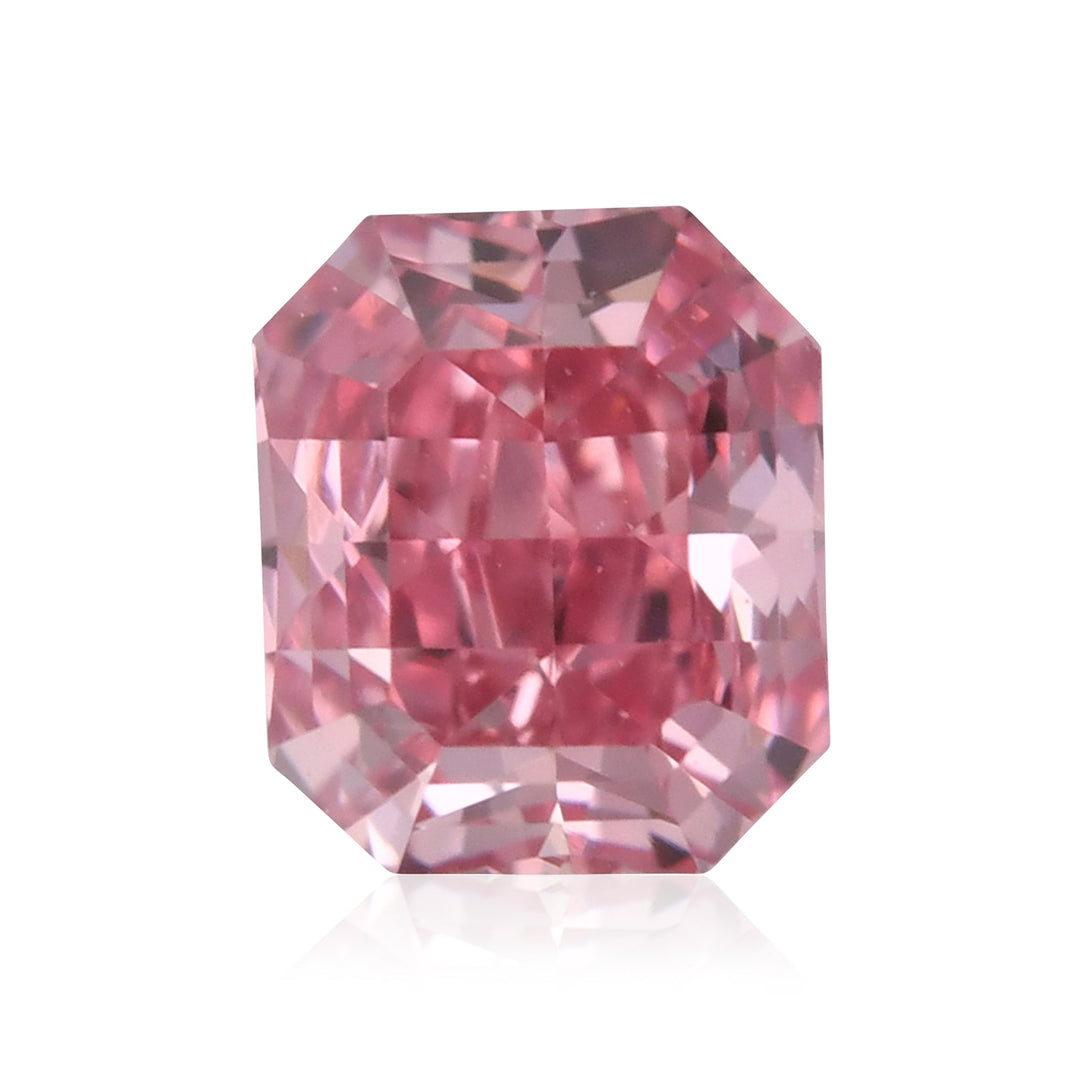 0.22 Carat Fancy Vivid Purplish Pink Radiant Argyle Diamond VS2 GIA