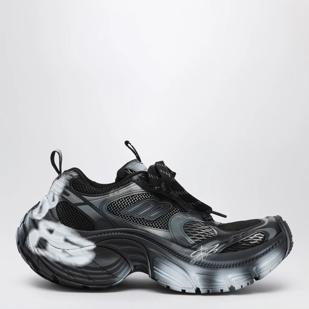 Balenciaga - White/black 6XL sneakers with spray details