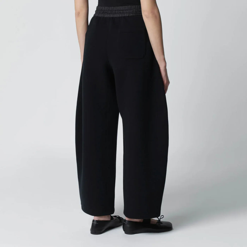 Sacai - Black jogging trousers Brand Apparel & Accessories > Clothing > Pants 3