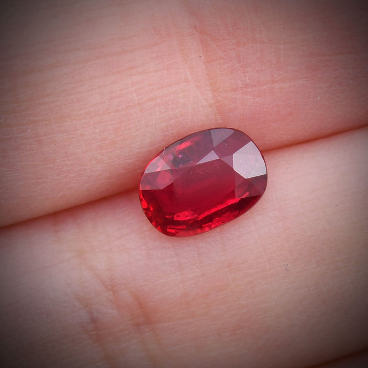 2.03 Carat Red MOZAMBIQUE Oval Ruby GRS